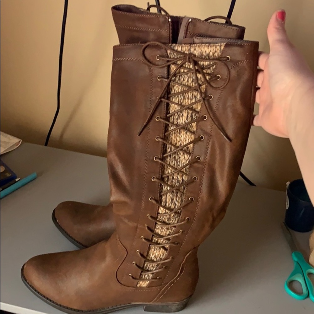 Brown boots!